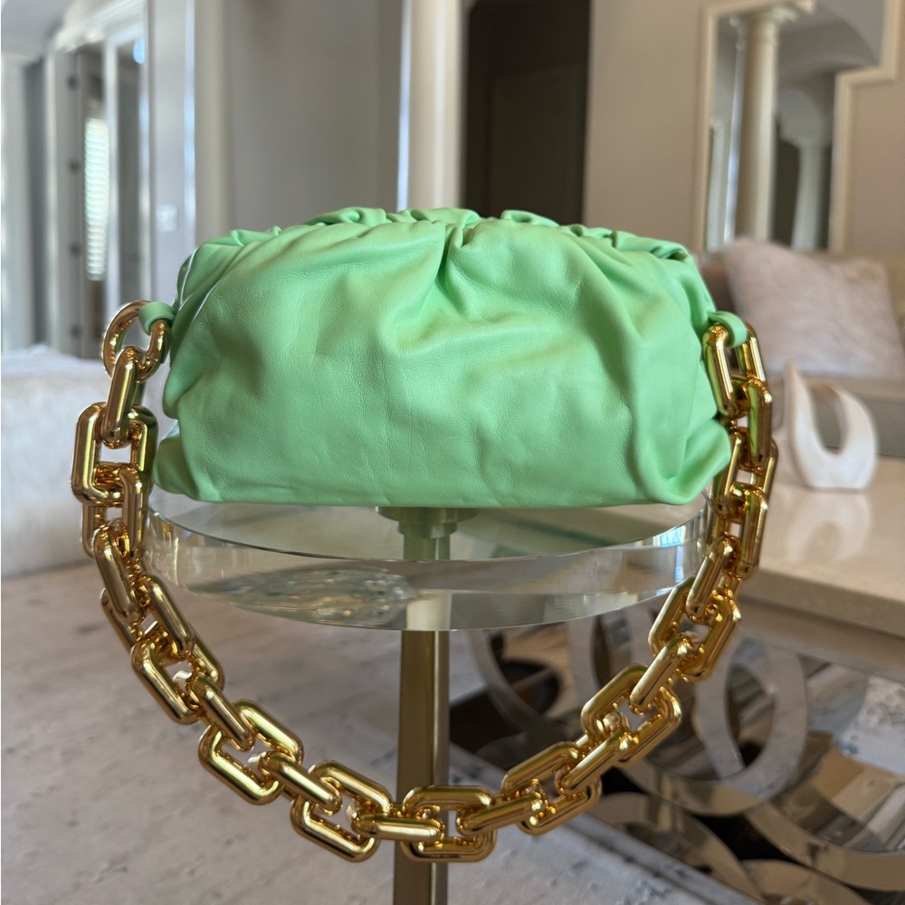 NWT Bottega Veneta Calfskin The Pouch Chain